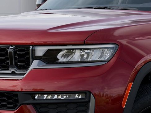 New 2026 Jeep Grand Cherokee L Limited RWD image 10
