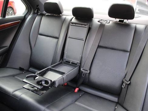 Used 2011 Mercedes-Benz C 300 4MATIC Sedan image 24