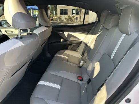 Used 2025 Toyota Camry LE image 17