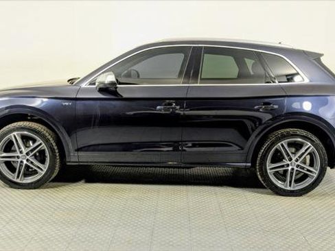 Used 2018 Audi SQ5 Premium Plus w/ Navigation Package image 3