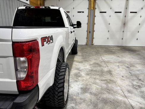 Used 2020 Ford F250 XL w/ Power Equipment Group AWD/4WD image 10
