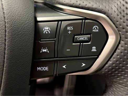 New 2026 Lexus TX 500h AWD image 12