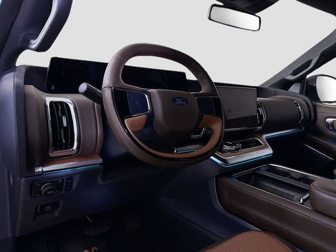 New 2025 Ford Expedition King Ranch image 9