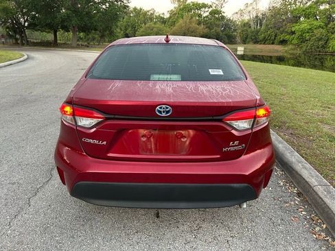 Used 2023 Toyota Corolla LE image 4