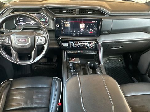 Used 2023 GMC Sierra 1500 AT4X image 14