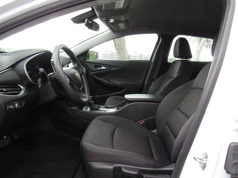 Used 2022 Chevrolet Malibu LS w/ LPO, Floor Liner Package FWD image 10