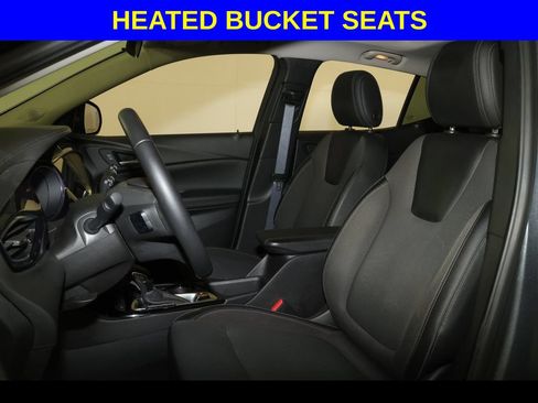 Used 2021 Buick Encore GX Select w/ Experience Buick Package FWD image 4
