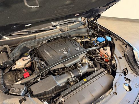 Used 2024 Maserati Grecale GT AWD/4WD image 22
