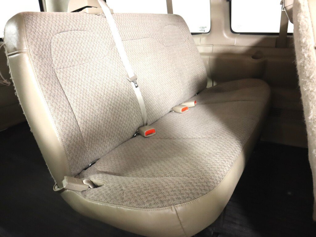 Used 2010 Chevrolet Express 1500 LS RWD image 26