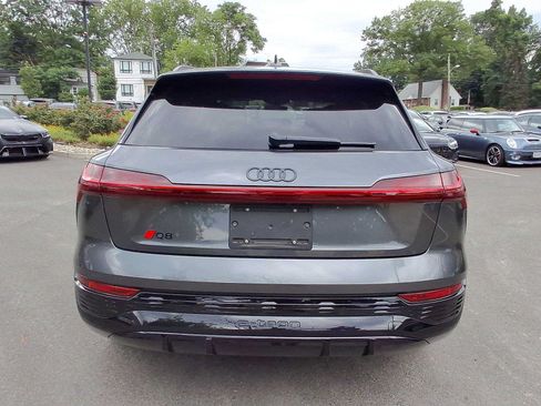 Certified 2024 Audi Q8 e-tron Prestige AWD/4WD image 26