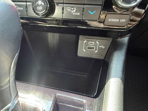 Used 2024 Jeep Compass Trailhawk AWD/4WD image 21