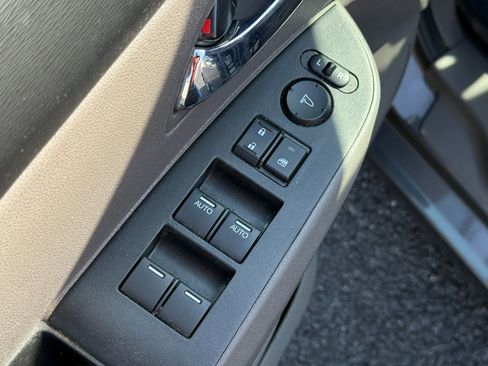 Used 2015 Honda Odyssey Touring Elite image 22