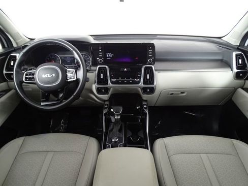 Used 2022 Kia Sorento SX image 25