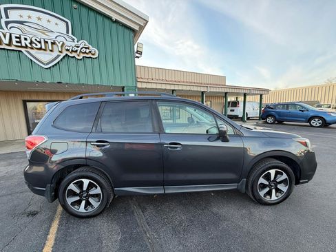 Used 2018 Subaru Forester 2.5i Premium w/ All-Weather Package image 2