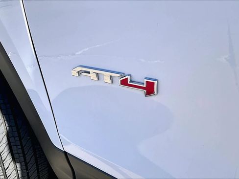 Used 2024 GMC Terrain AT4 w/ Infotainment Package II image 32