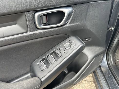 Certified 2024 Honda Civic Sport image 17