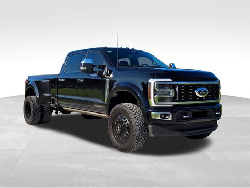 Used 2024 Ford F450 Platinum w/ FX4 Off-Road Package AWD/4WD image 7