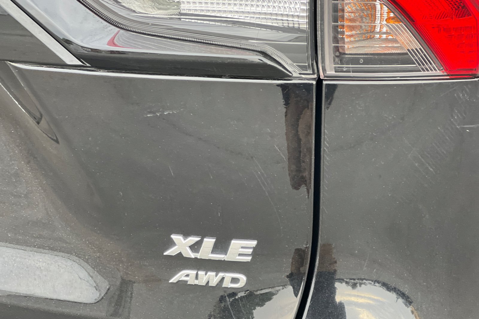 Used 2025 Toyota RAV4 XLE AWD/4WD image 9