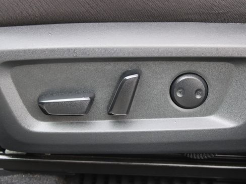 Certified 2022 Nissan Rogue SV image 29