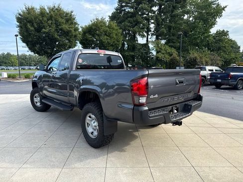 Used 2021 Toyota Tacoma SR AWD/4WD image 7