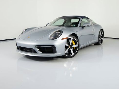 Certified 2022 Porsche 911 Targa 4S AWD/4WD image 6