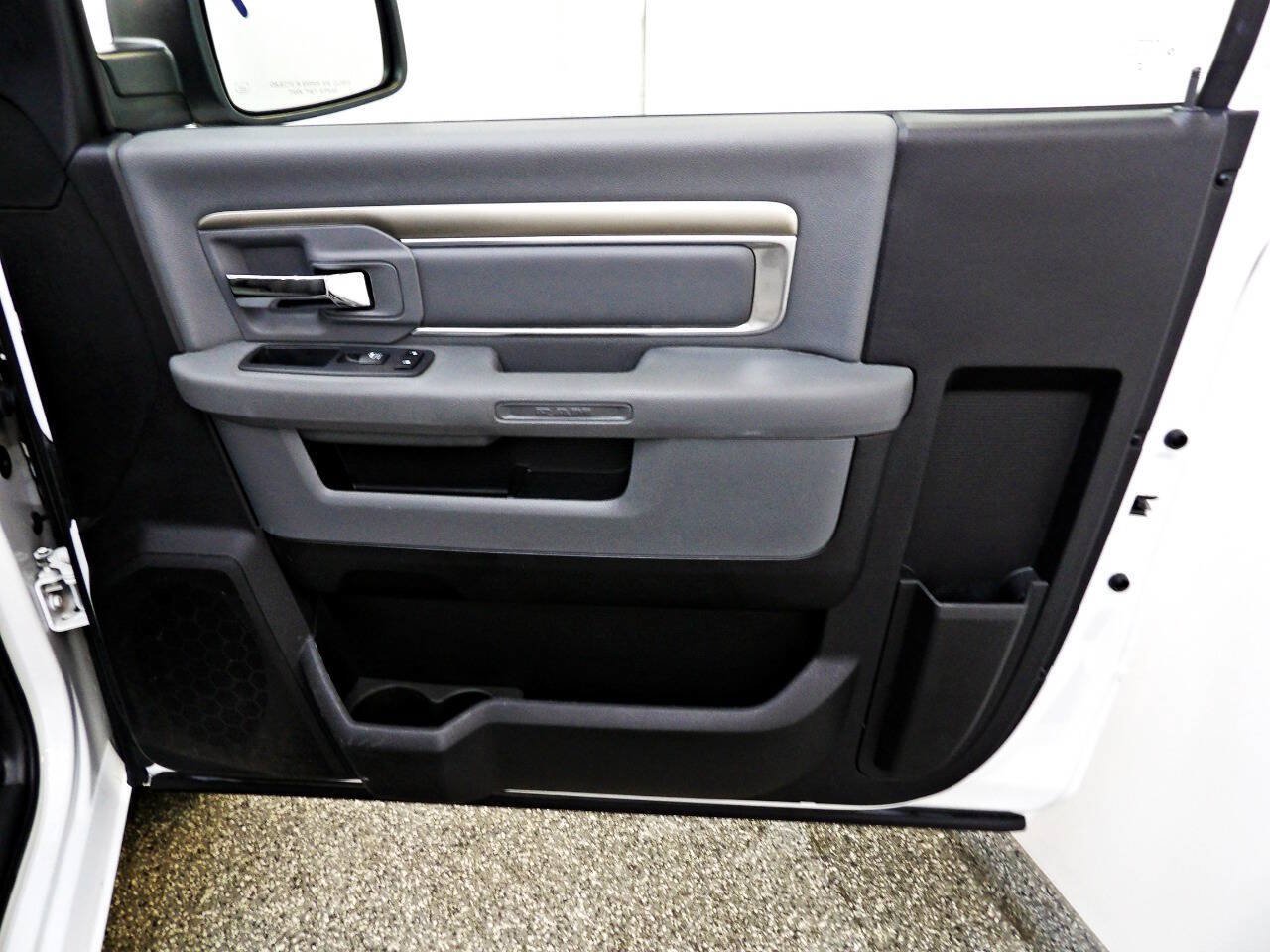 Used 2017 RAM 1500 Tradesman w/ Power & Remote Entry Group RWD image 8