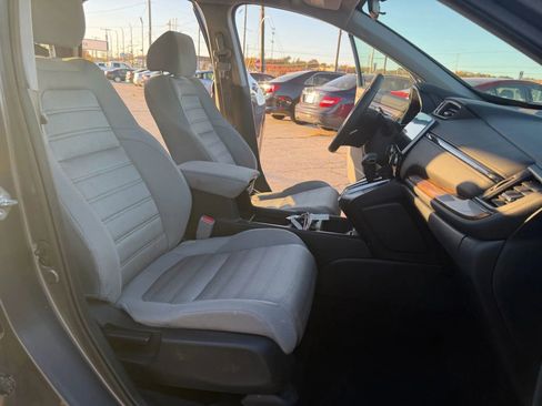 Used 2017 Honda CR-V EX image 16
