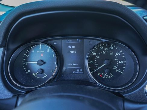 Used 2017 Nissan Rogue Sport SL image 5