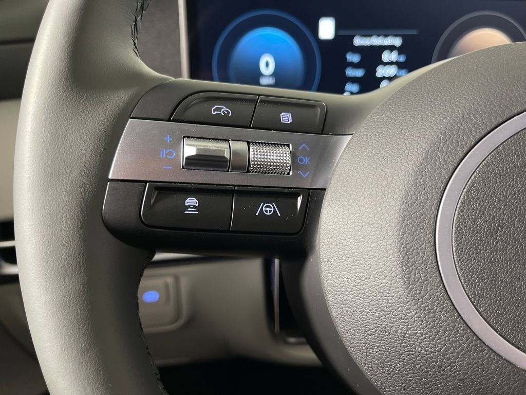 New 2026 Hyundai Tucson Limited FWD image 28