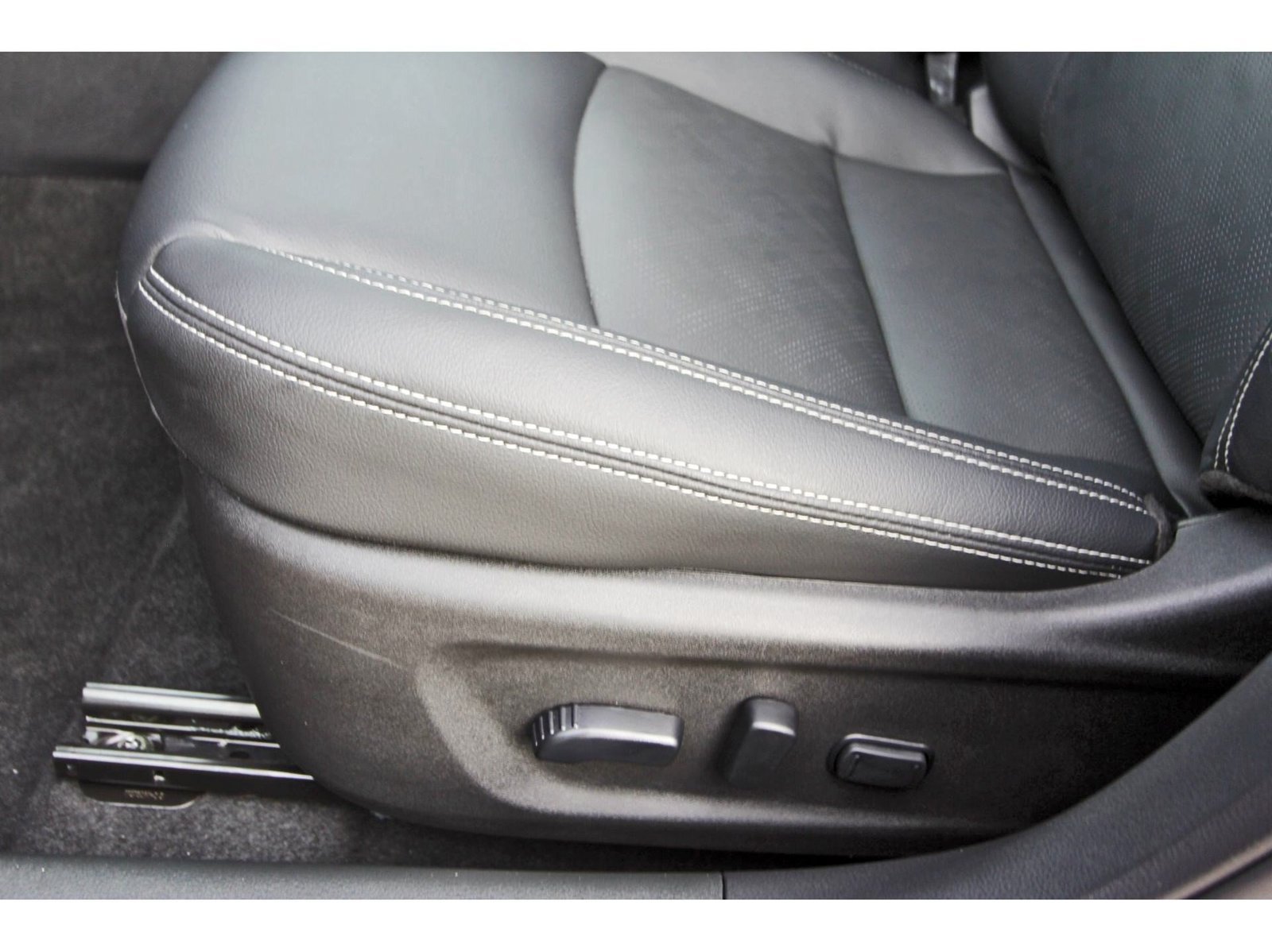 Certified 2025 Nissan Altima 2.5 SL FWD image 32