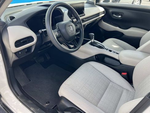 Used 2024 Honda HR-V LX image 5