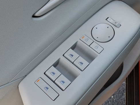 Certified 2026 Hyundai Kona SEL Sport FWD image 21