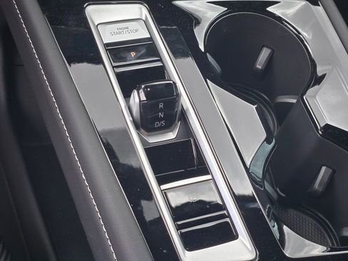 New 2025 Volkswagen Atlas Cross Sport SE FWD image 13