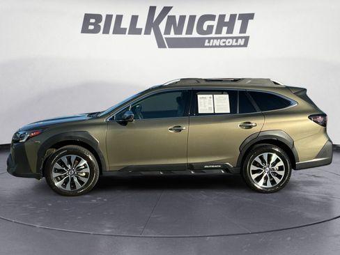 Used 2024 Subaru Outback Touring XT AWD/4WD image 2