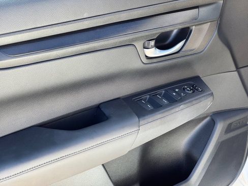 Used 2024 Honda CR-V EX image 9