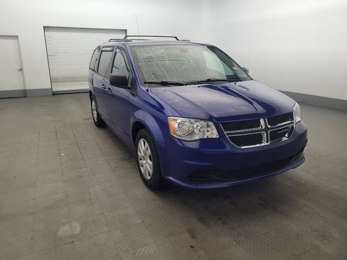 Used 2018 Dodge Grand Caravan SE w/ UConnect Hands-Free Group FWD image 13