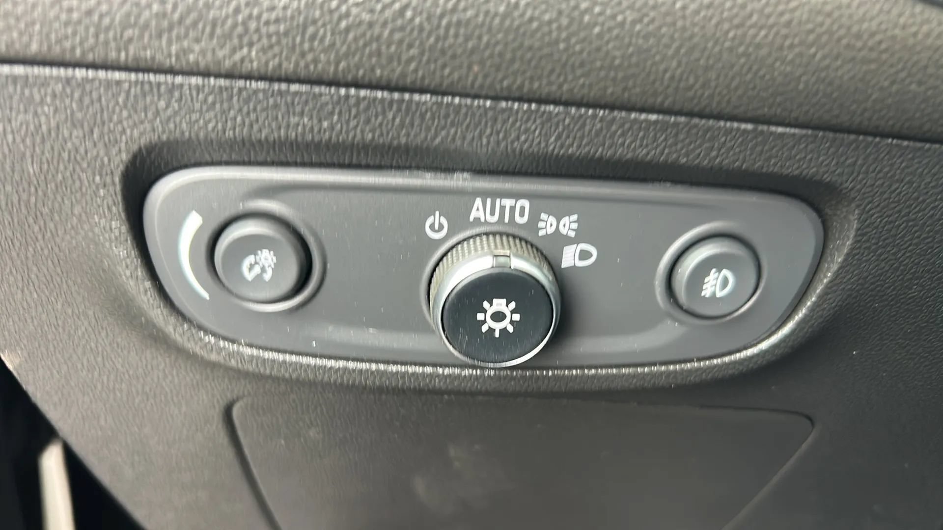 Used 2020 Buick Encore GX Select FWD image 26