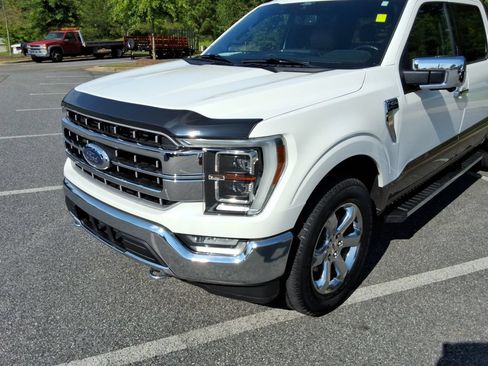 Used 2021 Ford F150 Lariat w/ Equipment Group 502A High AWD/4WD image 9