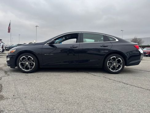 Used 2023 Chevrolet Malibu LT image 2
