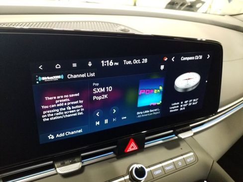 Used 2024 Hyundai Elantra SEL image 7