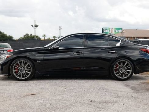 Used 2018 INFINITI Q50 Red Sport 400 w/ Sensory Package (Sport) RWD image 4