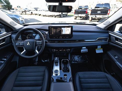 New 2026 Mitsubishi Outlander SE AWD/4WD image 29