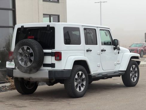 Used 2015 Jeep Wrangler Unlimited Sahara image 5