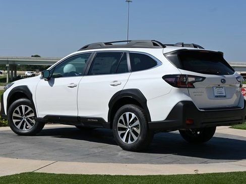 New 2025 Subaru Outback Premium image 5
