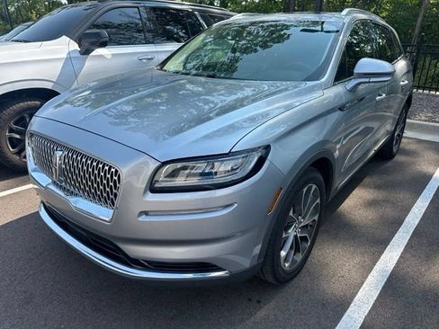 Used 2023 Lincoln Nautilus Reserve w/ Luxury Package FWD image 2