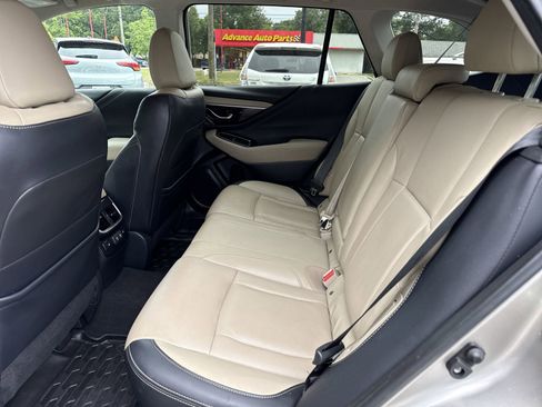 Used 2020 Subaru Outback Limited AWD/4WD image 10