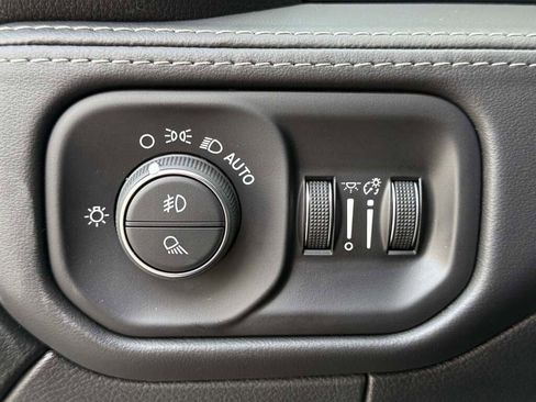 New 2026 RAM 2500 Limited image 30