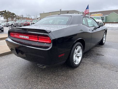 Used 2014 Dodge Challenger R/T RWD image 12