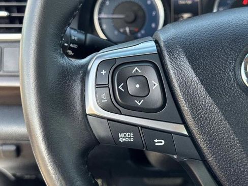 Used 2017 Toyota Camry XLE w/ Convenience Package image 10