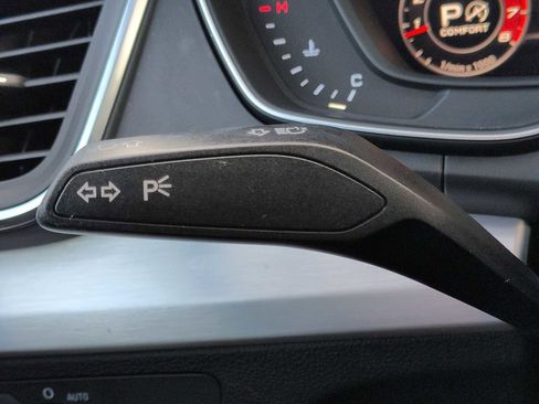 Used 2018 Audi SQ5 Premium Plus w/ Navigation Package image 29